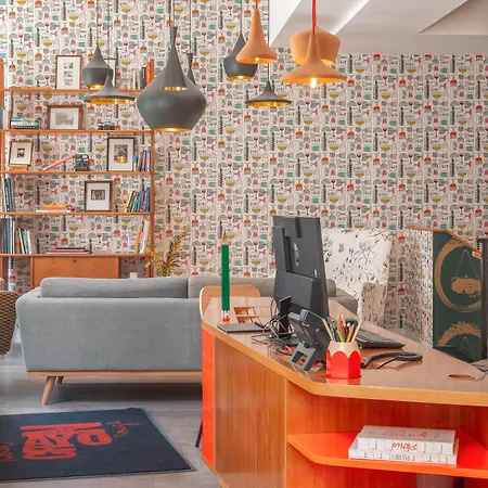 Crayon Rouge - Louvre Palais Royal 4*