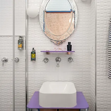 Crayon Rouge - Louvre Palais Royal