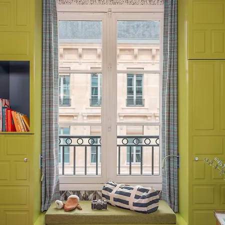 Hotel Crayon Rouge - Louvre Palais Royal 4*