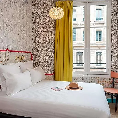 Crayon Rouge - Louvre Palais Royal 4*