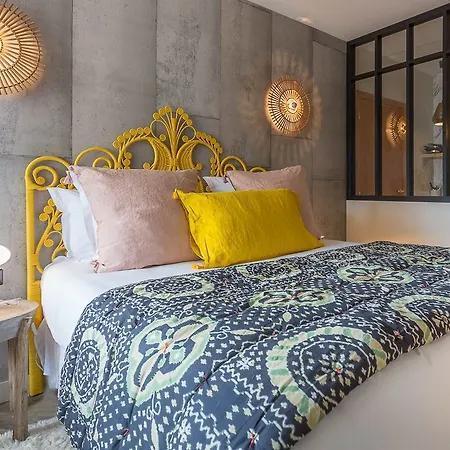 Crayon Rouge - Louvre Palais Royal 4*