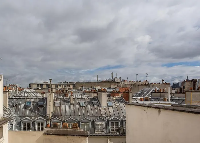 Crayon Rouge - Louvre Palais Royal ホテル