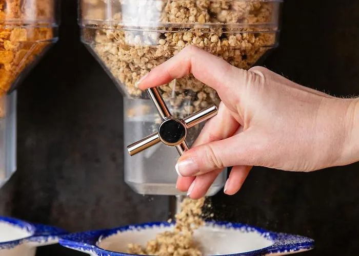 Crayon Rouge - Louvre Palais Royal 4*