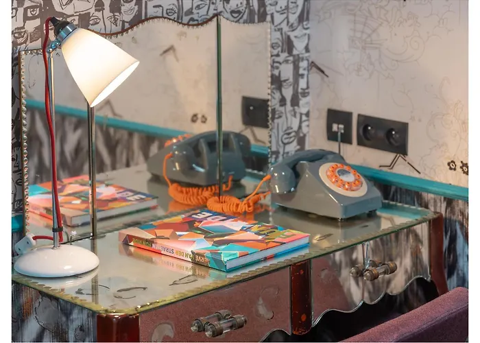 Crayon Rouge - Louvre Palais Royal ホテル パリ