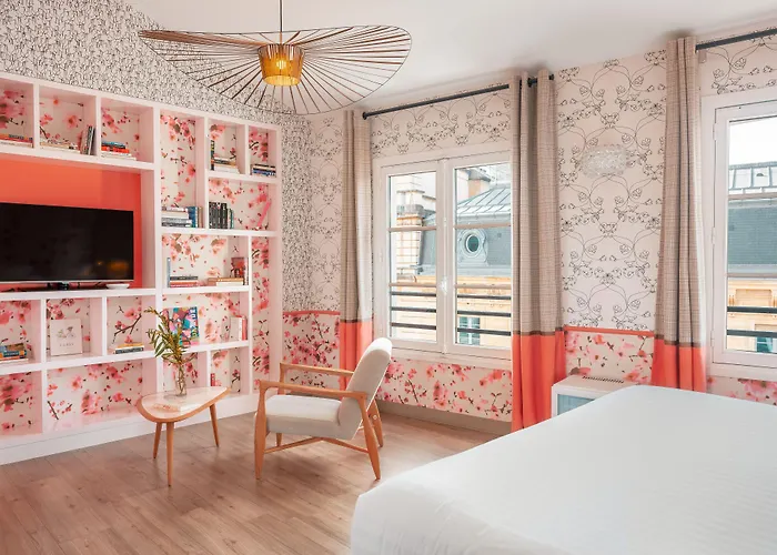 Crayon Rouge - Louvre Palais Royal ホテル パリ