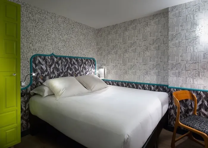 Crayon Rouge - Louvre Palais Royal