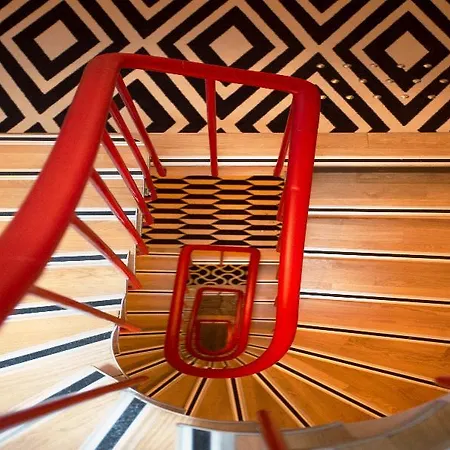 Crayon Rouge By Elegancia Hotel 4*